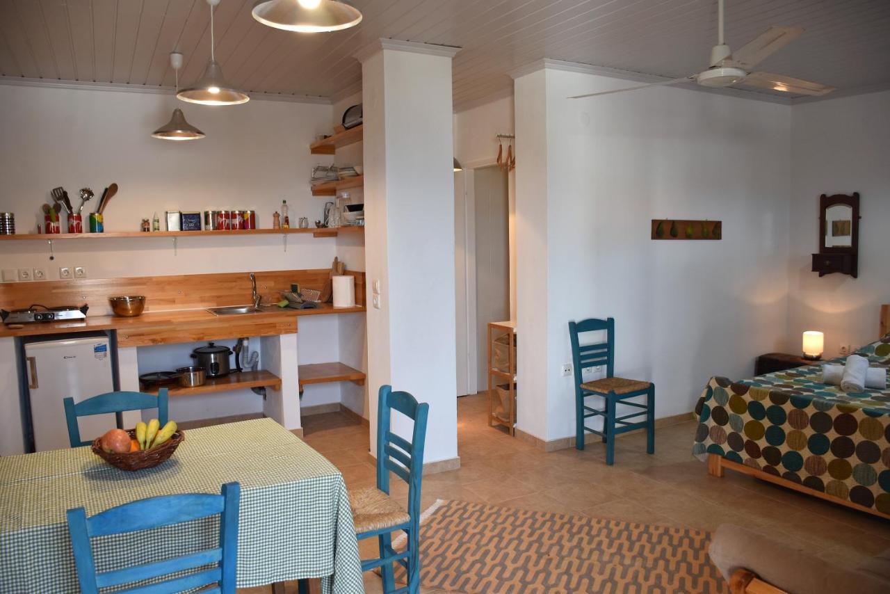 The Apricot Tree Studio Самотраки Екстериор снимка